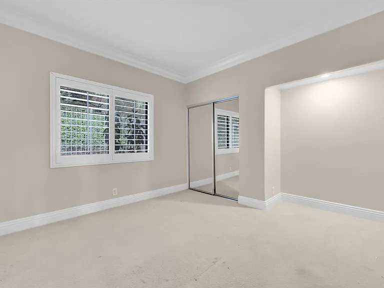 3061 Diamond View Cir — Photo 31