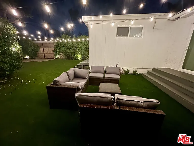 1825 Stearns Dr — Photo 35