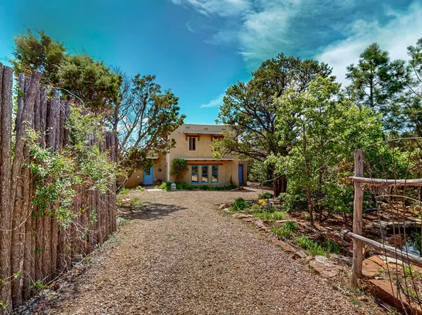 97 Quartz Trl, Santa Fe, NM 87505