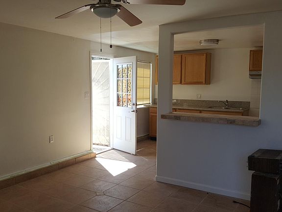 Livingroom to kitchen