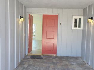 1881 Molino Ave APT 1, Signal Hill, CA 90755