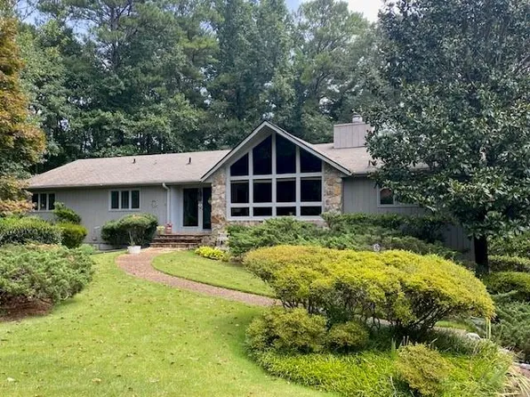 3452 Greenfield Dr, Marietta, GA 30068
