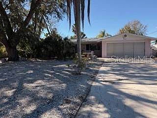 3rd image of 7127 Peninsular Dr
