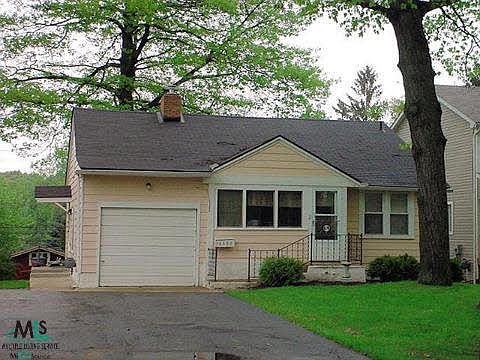 1st image of 3590 Overton St