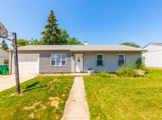 614 Glen Ave, Romeoville, IL 60446