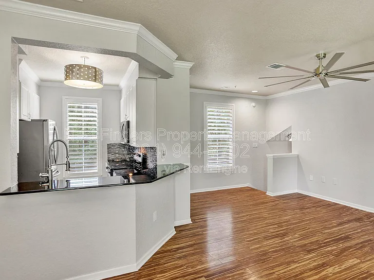 8539 Gate Pkwy W #1321 — Photo 10