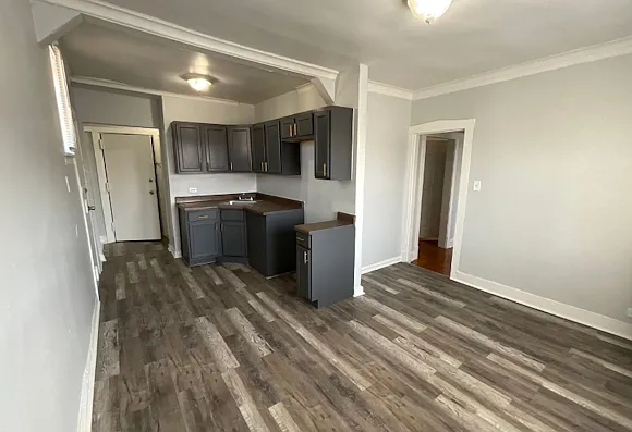 6600 S Ingleside