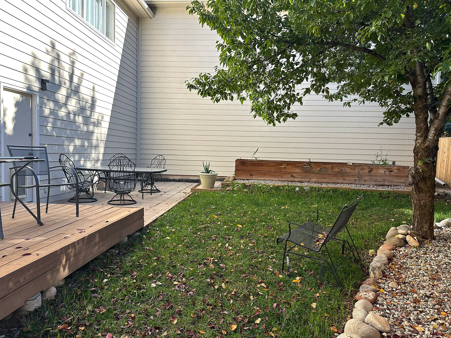 4 bed, 3.5 bath, 2600 sqft, $4,400 — Photo 4