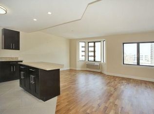 29 1st St APT 508, Hackensack, NJ 07601