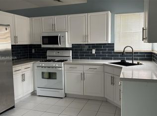 13773 NW 22nd St, Sunrise, FL 33323
