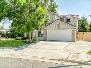 2096 E Fox Glen Dr, Fresno, CA 93730