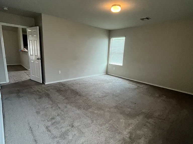 11732 NW 130th St — Photo 12