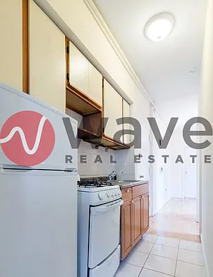 Rented by Wave Real Estate Group | media 15