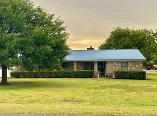 1210 Washita Ave, Mountain View, OK 73062