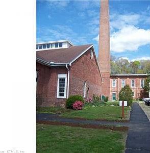 2nd image of 150 Yantic St Unit 301