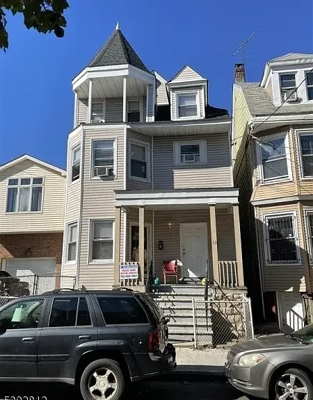 62 N 6th St #33 — Photo 1