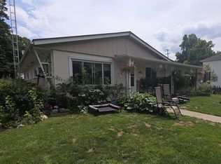 607 Oak St, Hudson, MI 49247