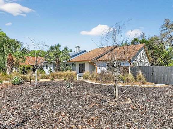 3rd image of 112 Anclote Rd