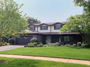 1333 Woodlawn Ave, Glenview, IL 60025