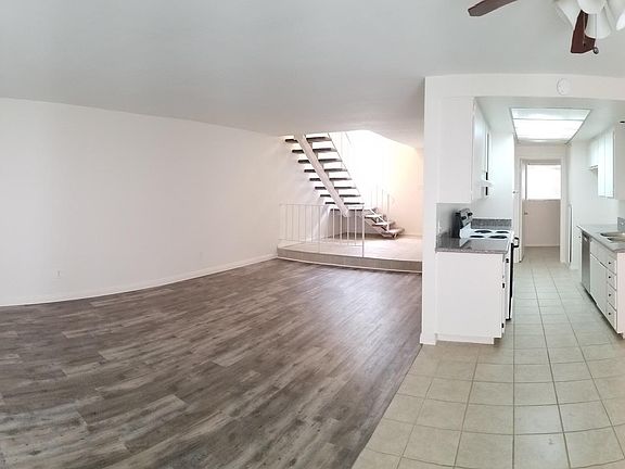 4th image of 22718 Maple Ave APT 3