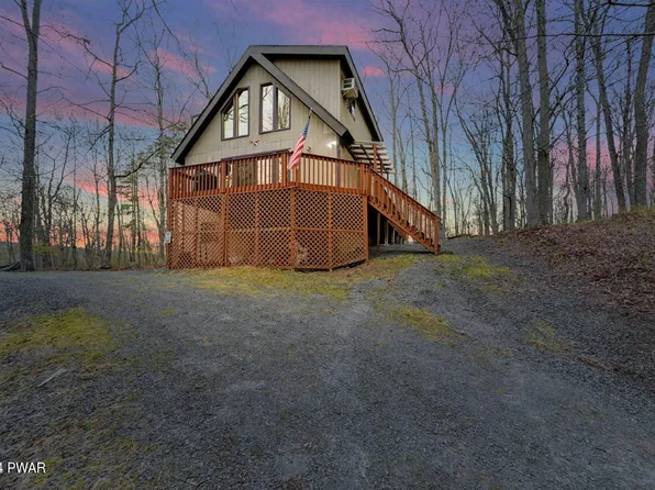 109 Laurel Rd, Lackawaxen, PA 18435