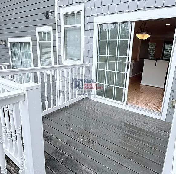 1055 Park Row N — Photo 21