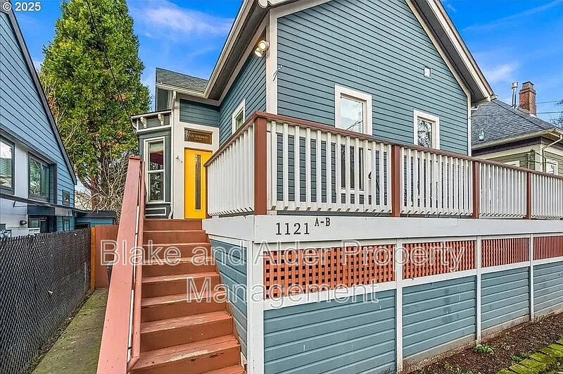 2 bed, 1.0 bath, 1100 sqft, $1,795 — Photo 1