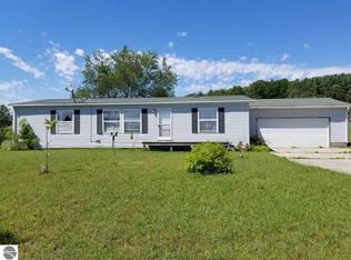 525 Airport Rd, Frankfort, MI 49635