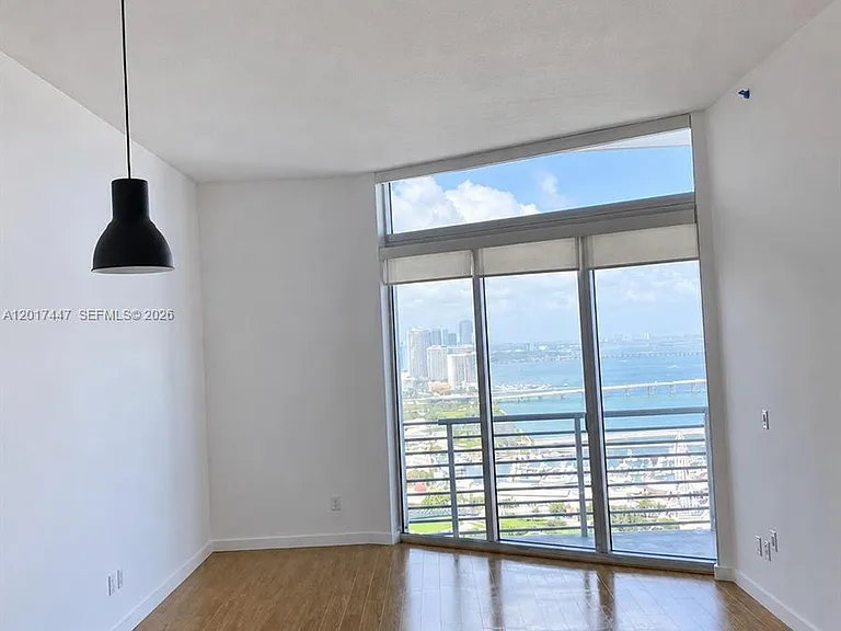 325 S Biscayne Blvd #UPH24 — Photo 3