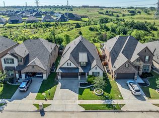 15604 Pioneer Bluff Trl, Roanoke, TX 76262