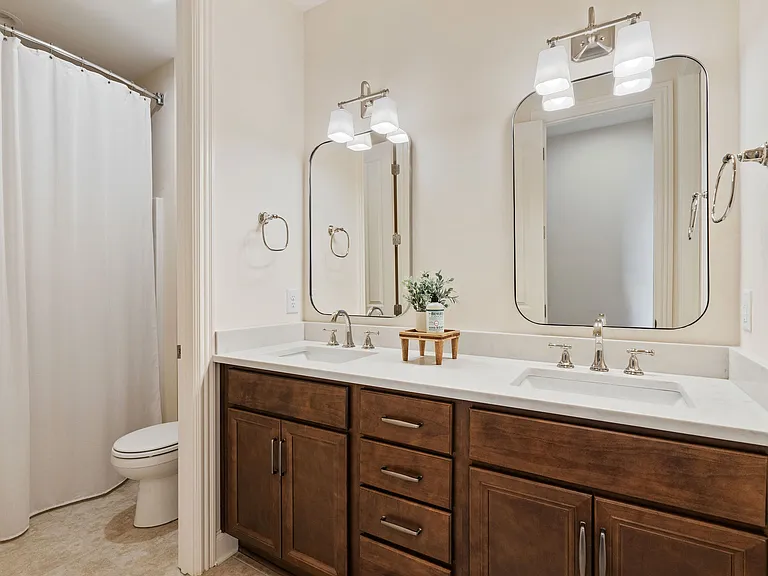 1036 Clifton St — Photo 26