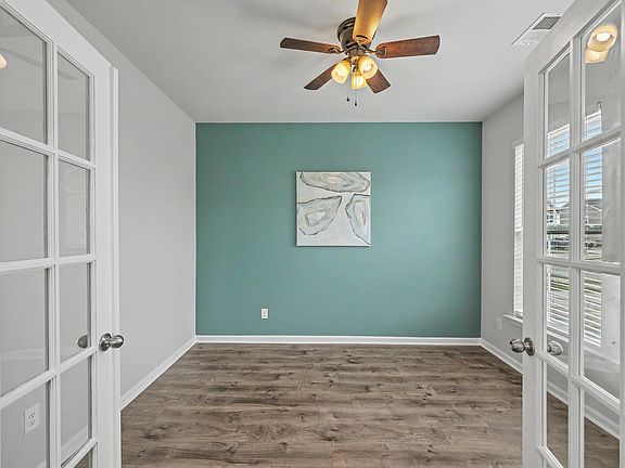 2nd image of 404 Philbrick Dr