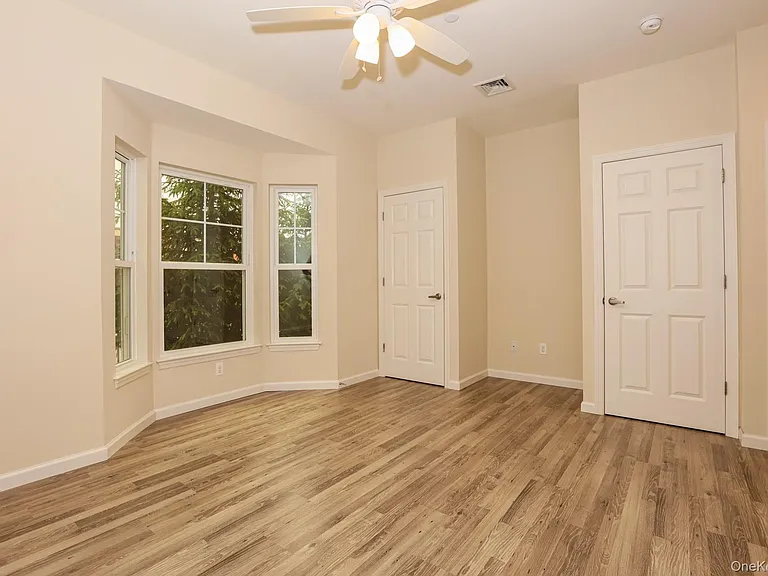 1 Grace Ln — Photo 12