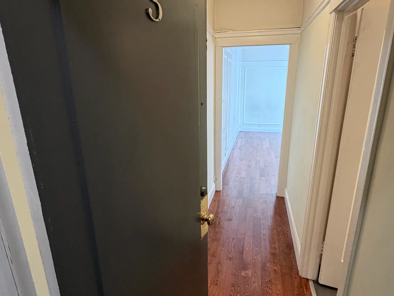 Studio, 450 sqft, $3,295 — Photo 2