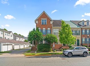 10 Golden Ash Way, Gaithersburg, MD 20878