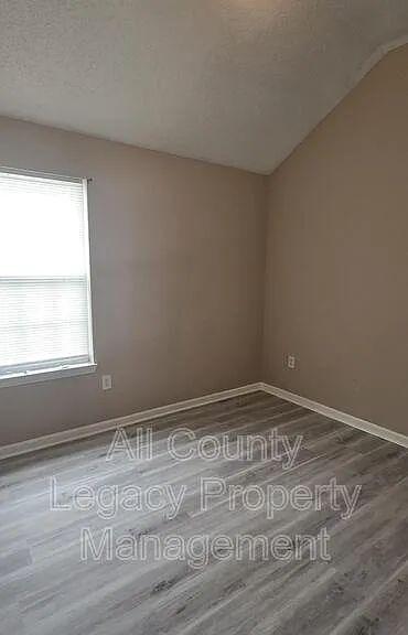 760 Mountain Ridge Way — Photo 7