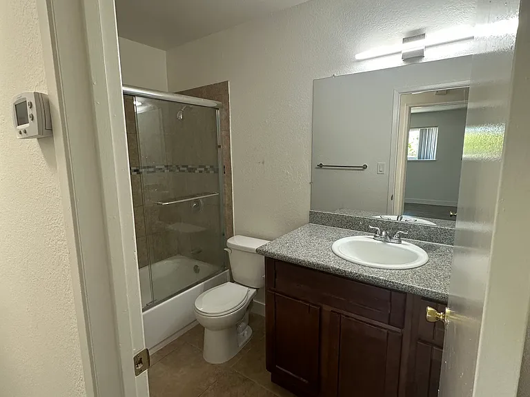 948 Azure St #4 — Photo 7