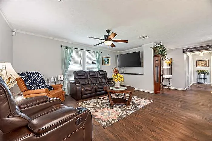 6210 Eagle Dr — Photo 9
