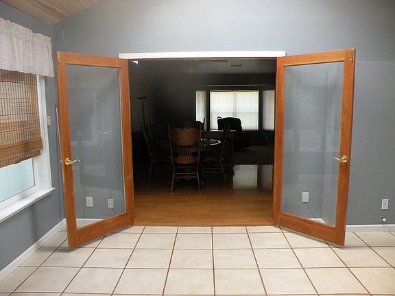 dayroom toward the dining room 