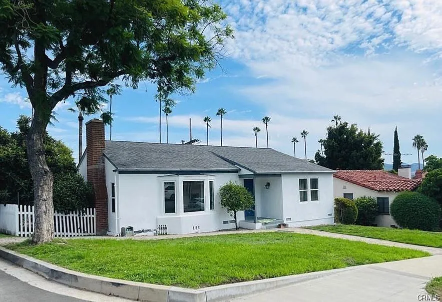 1422 Spazier Ave