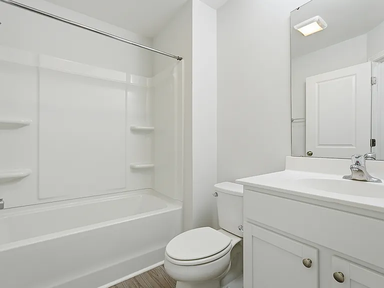 17 Crown Ct — Photo 36