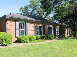 3901 Hawthorne Rd, La Grange, KY 40031