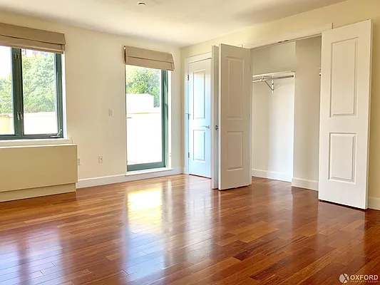 Rented by Oxford Property Group | media 8