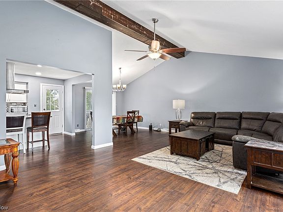 3rd image of 16336 Essex Dr