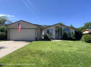 112 E Tamarack Cir, Parachute, CO 81635