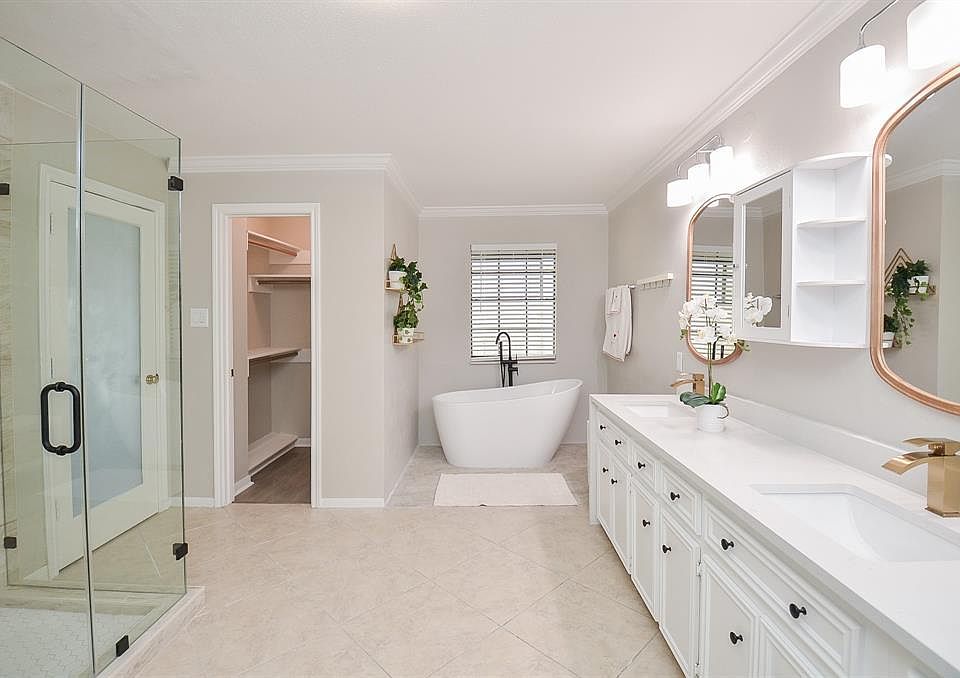 1st image of 5630 Fairdale Ln