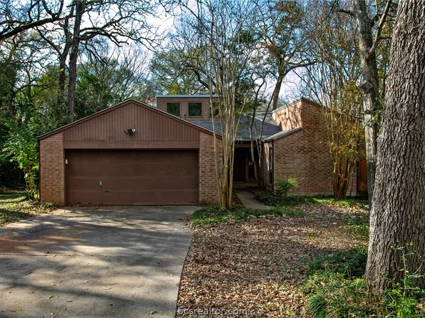 3204 Wilderness Rd, Bryan, TX 77807
