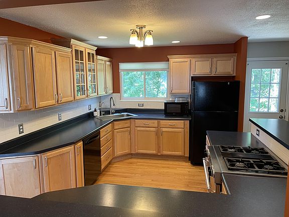 2nd image of 11903 Greenwalk Dr