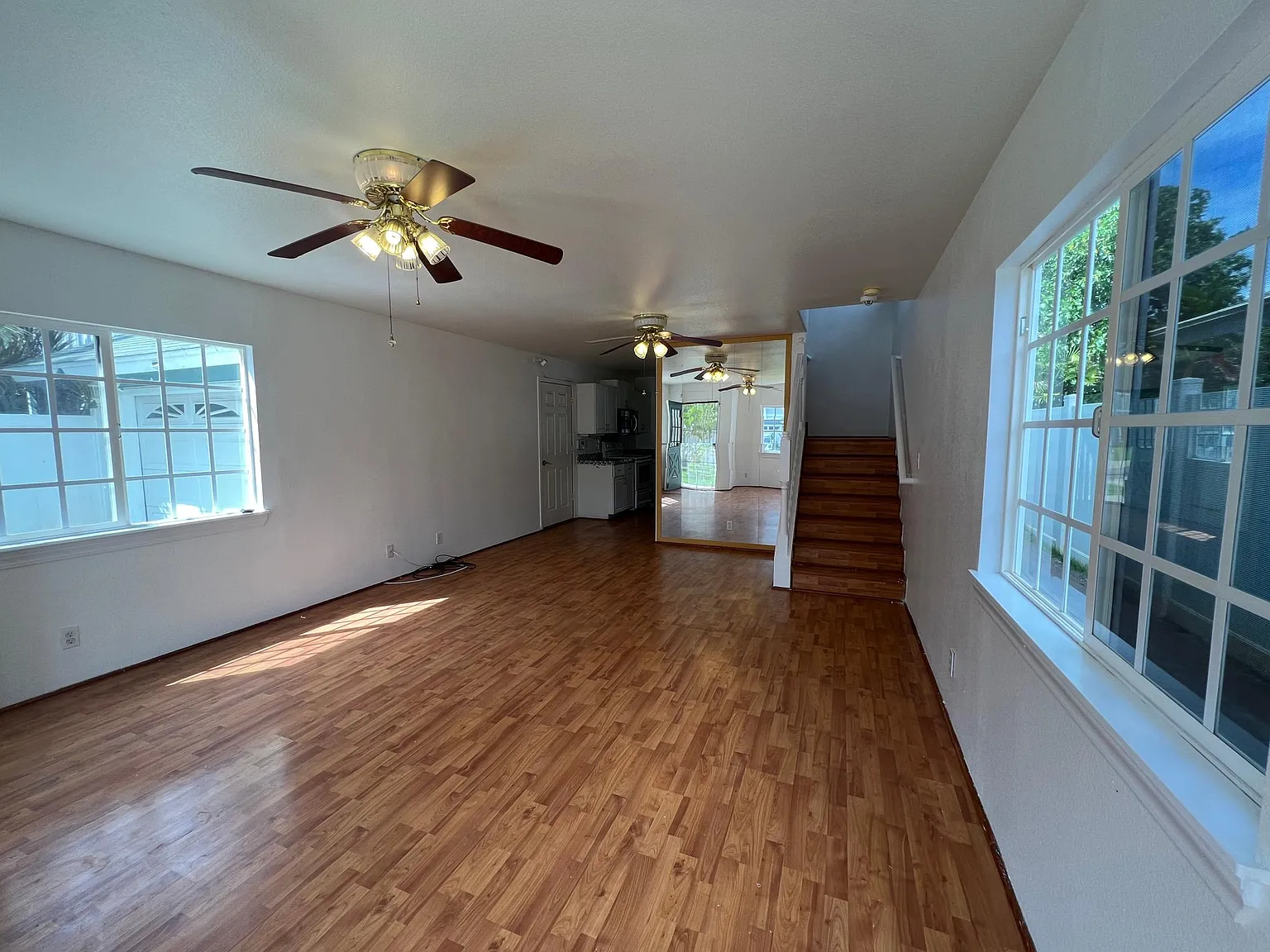 87-1052 Huamoa St — Photo 3