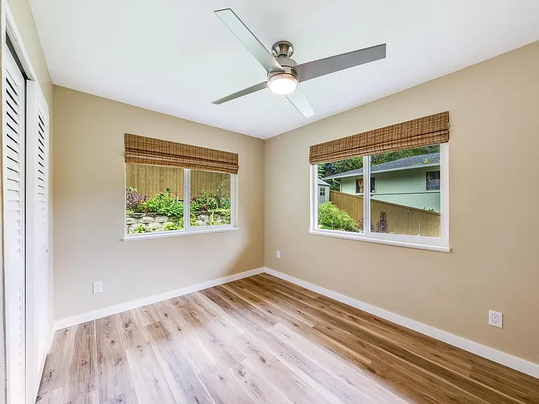 2465 Lamaku Pl — Photo 28